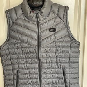 Men’s Grey Nike Sportswear Thermal Vest